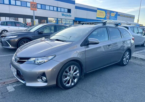 warszawa Toyota Auris cena 52500 przebieg: 214000, rok produkcji 2014 z Warszawa